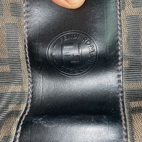 ♠️ Fendi ♠️ - Picture 11 of 16